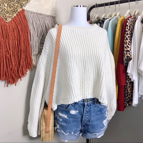 Anthropologie Sweaters - Anthro Moth Cream Chunky Knit Cropped Sweater